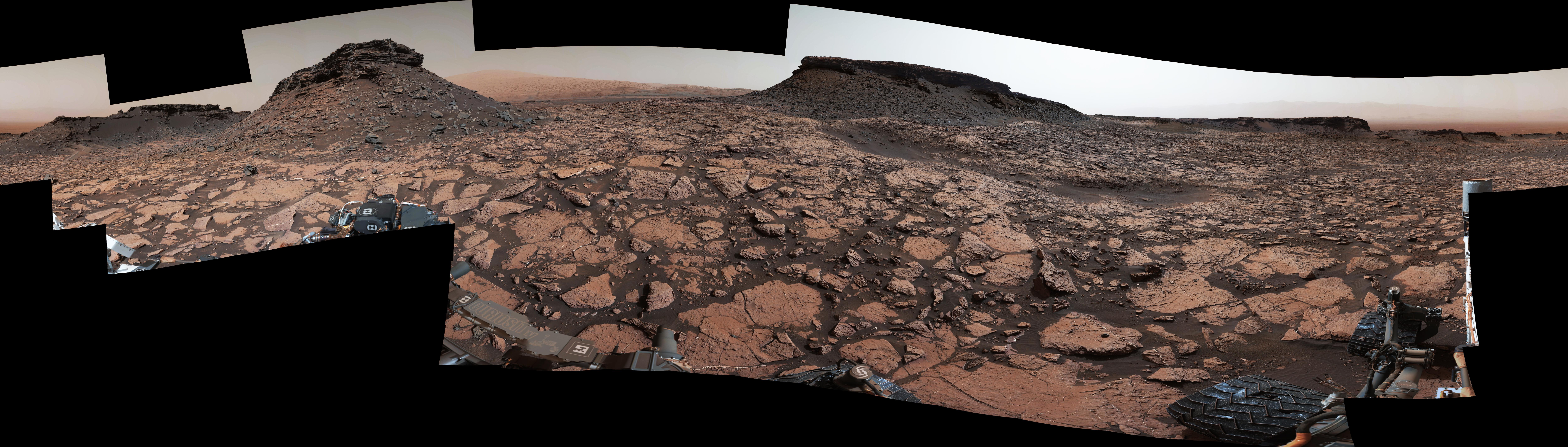 Rover Panorama Taken Amid Murray Buttes on Mars — Mars image from the NASA archive