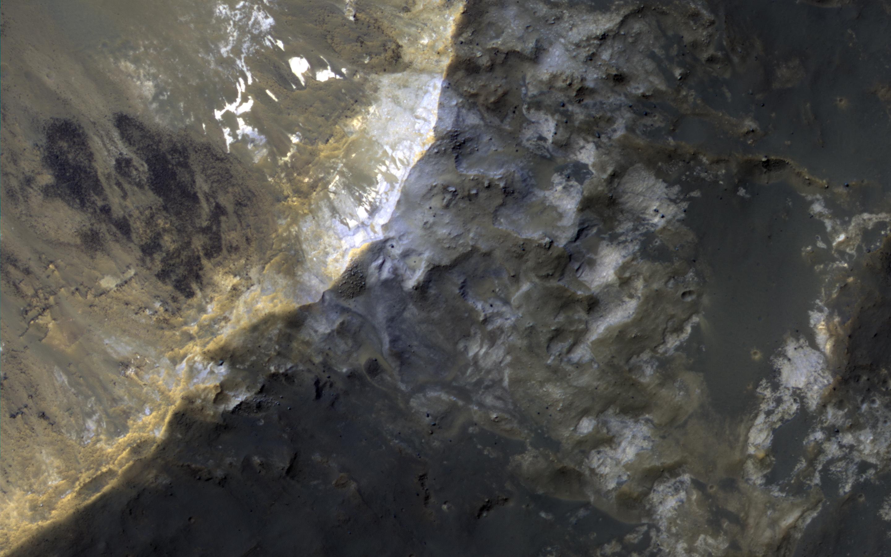 "Elementary, My Dear Deposit..." — Mars image from the NASA archive