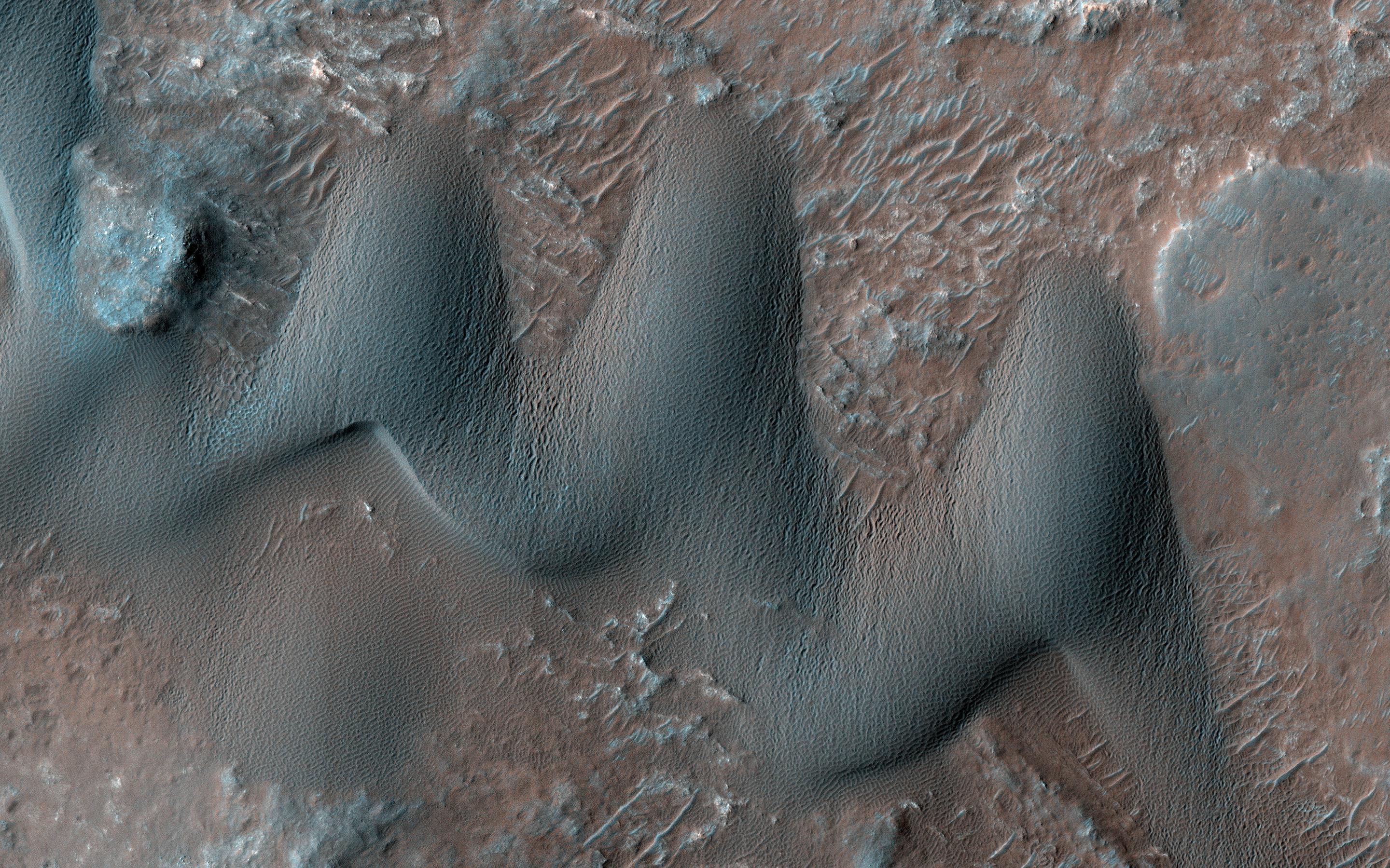 Where the Wind Blows — Mars image from the NASA archive