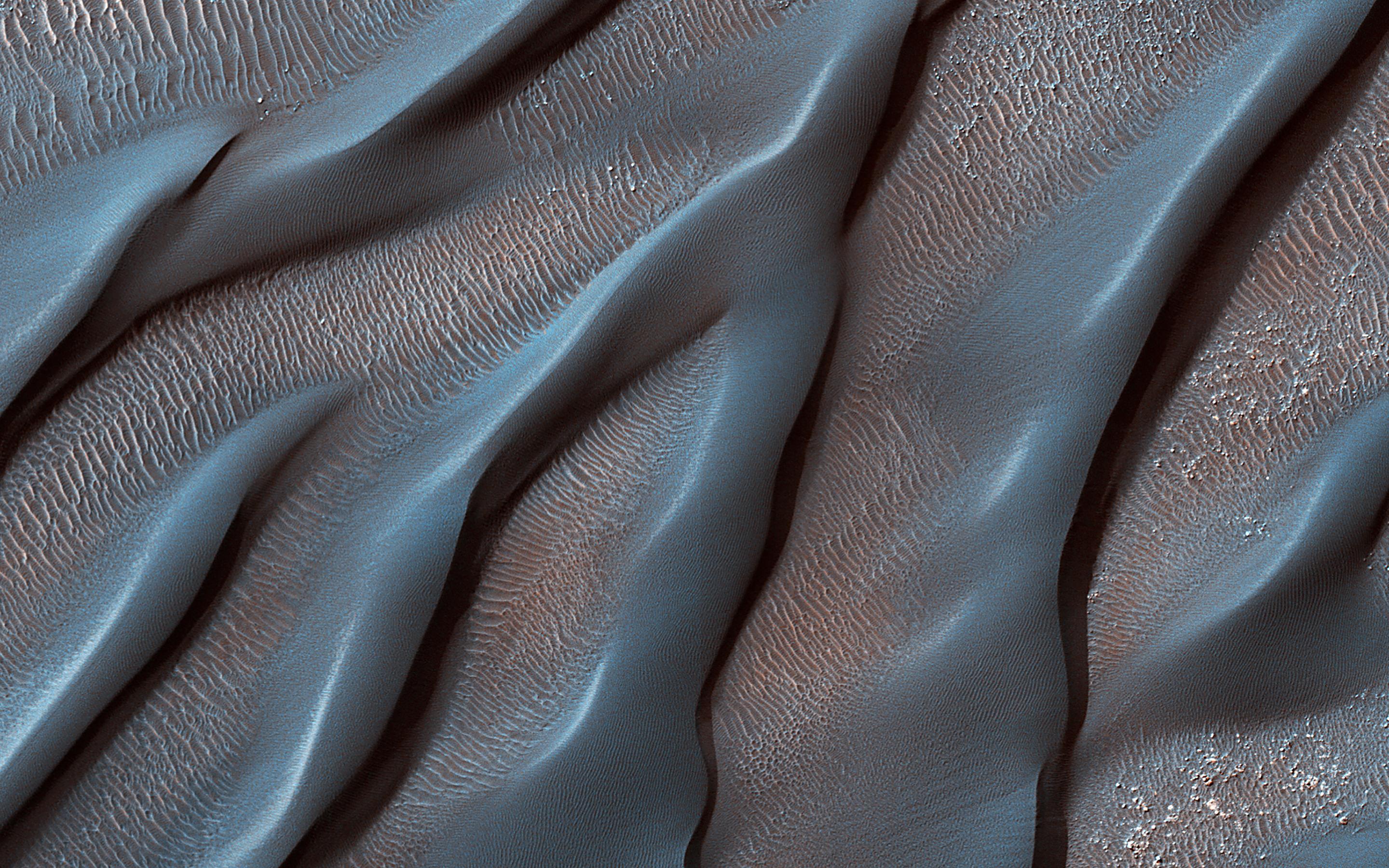 Waxing and Waning Winds — Mars image from the NASA archive